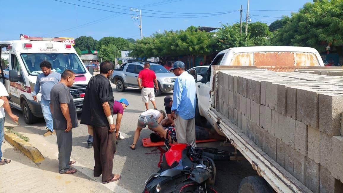 MOTOCICLISTA PIERDE LA VIDA EN PUERTO ESCONDIDO