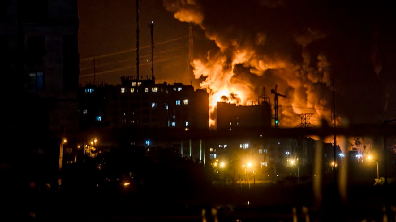 “El Mundo Al Revés presenta: